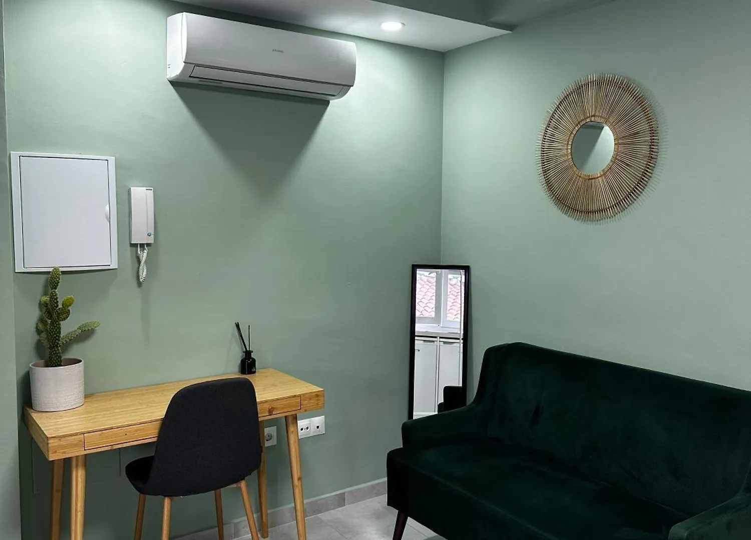 Lovely Studio Apartment Malaga Center
